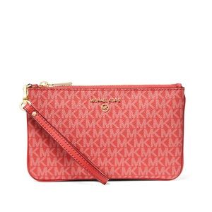 Michael Kors Wristlet: Jet Set Charm